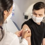 Studi Ungkap Alasan Vitamin D Bisa Cegah Gejala Omicron Parah