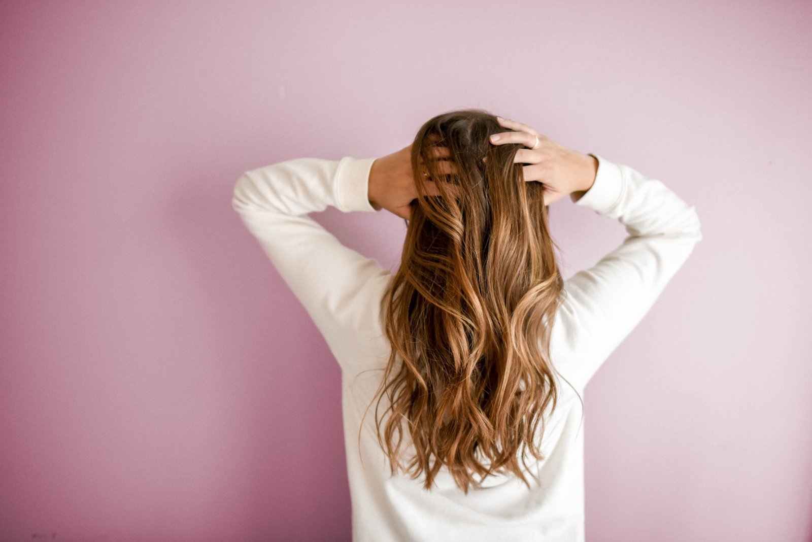 Cara Mengatasi Rambut Rontok, dari Obat-obatan Hingga Bahan Alami