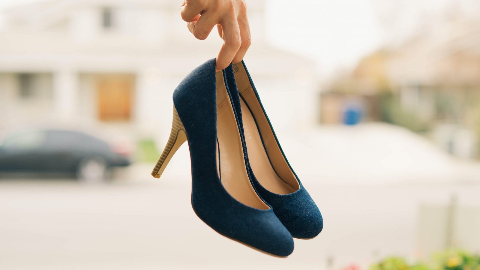 Awas! Fakta yang Mengintai Dibalik Penggunaan High Heels